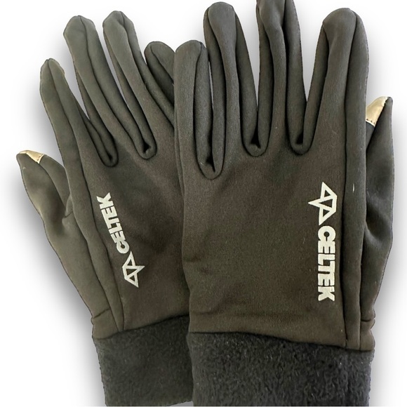 Celtek Gloves/Glove liners. Women’s. Black. Size small. - Picture 1 of 4